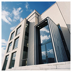 building002.jpg